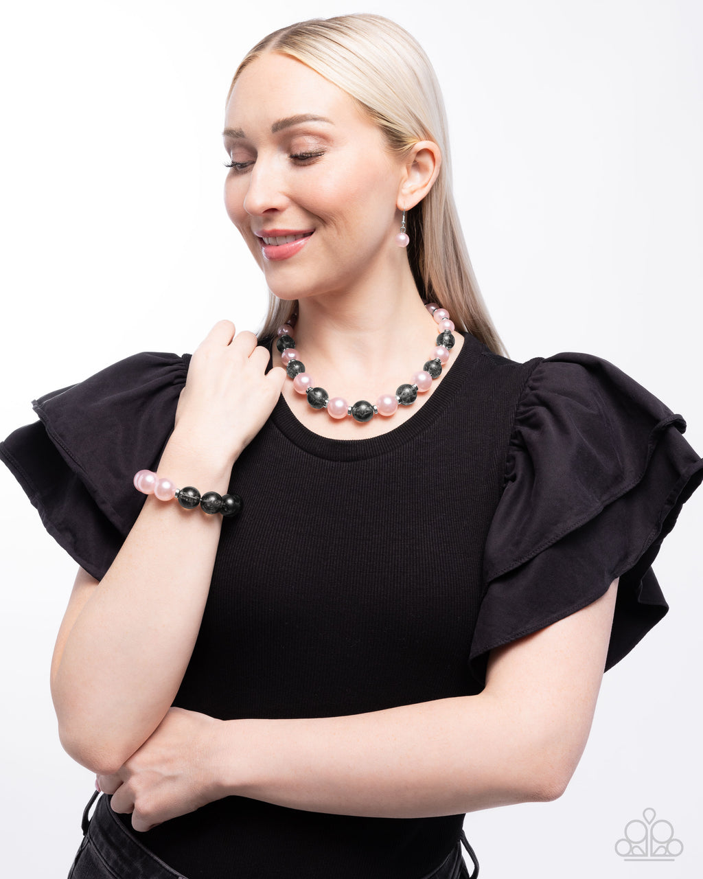 Complete Look- Black & Pink
